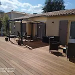 Charmante Avec Piscine à Collias, 115 M² Villa *