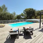 Charmante Avec Piscine à Collias, 115 M² Villa