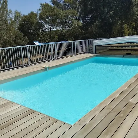 Vila Charmante Avec Piscine A Collias, 115 M² Collias