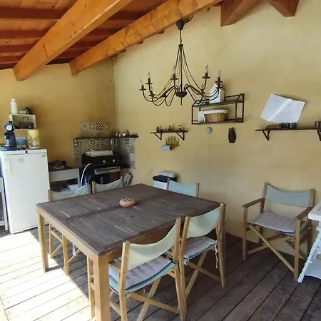 Villa charmante avec piscine à Collias, 115 m² 4*