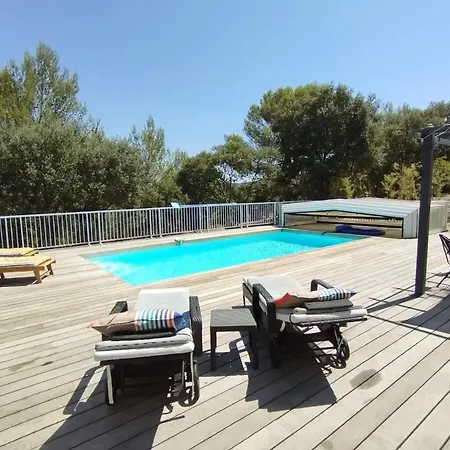 Villa charmante avec piscine à Collias, 115 m² Σπίτι διακοπών