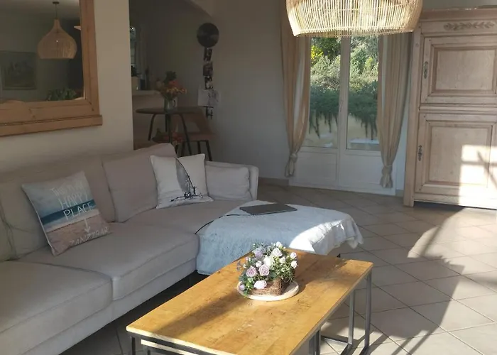 Villa Charmante Avec Piscine A Collias, 115 M² Ferienhaus 4*